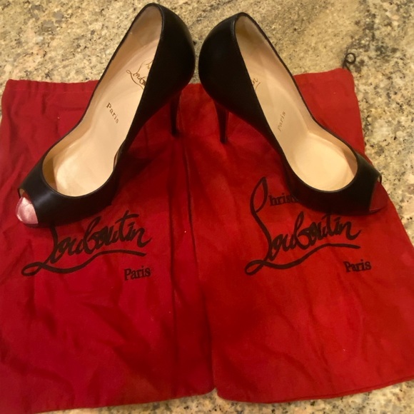 Christian Louboutin Peep-toe pumps EU40 - Picture 2 of 8